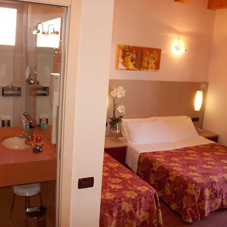 Angelina מלון 3*